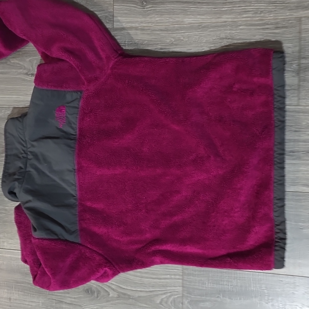 The North Face Magenta and Charcoal Fleece Jacket. Size XL. - Picture 8 of 11